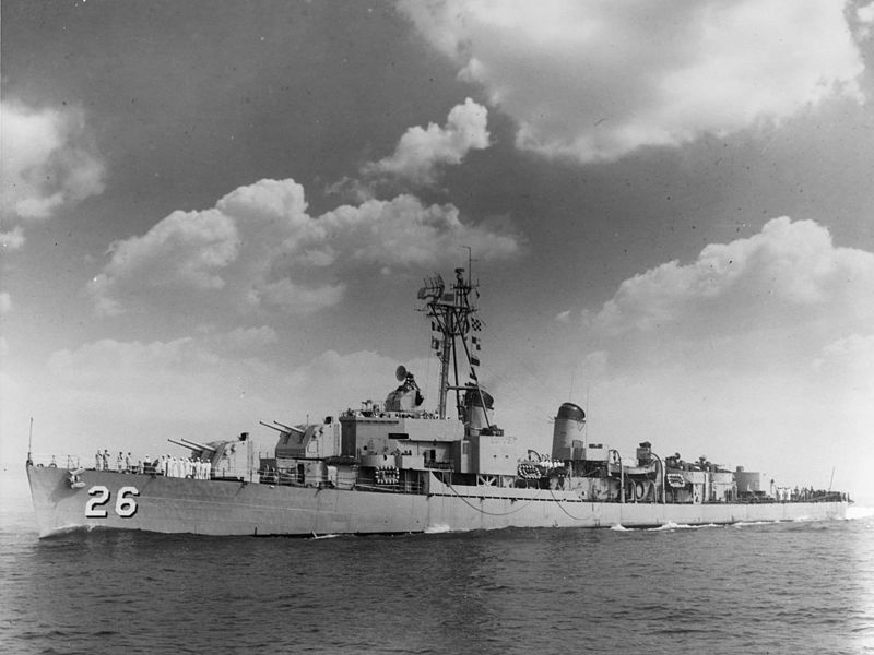 USS_Harry_F._Bauer_(DM-26)_underway_during_the_1950s_(NH_95369)